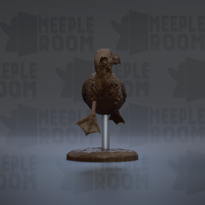 A 3D rendering of a bird statue on a stand, with the text "MEIPLLE ROOM" repeated in the background.