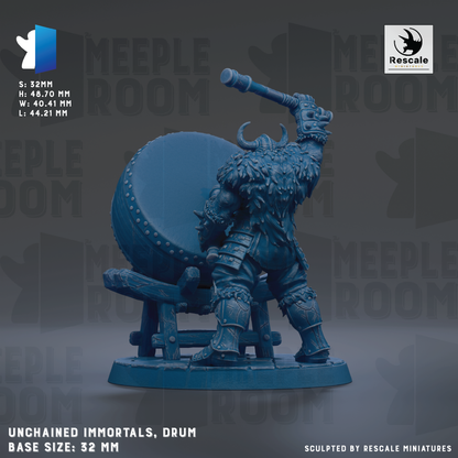 a blue figurine of a drummer, specifically an Unchained Immortals, with a drumstick in hand. The figurine is standing on a base that measures 32mm in diameter. The image is a sculpture of a drummer, and it is part of the "MEUPLE ROOM" series.