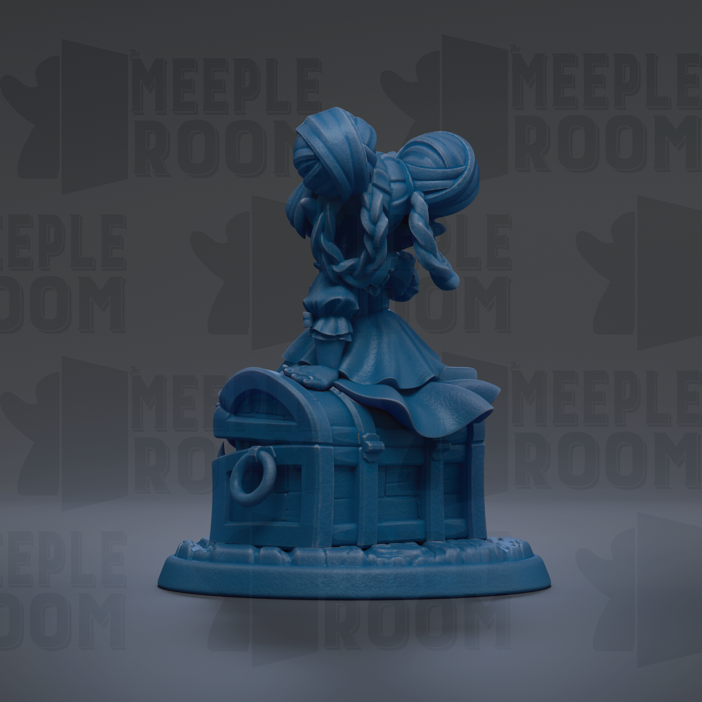 A blue figurine of a person sitting on a chest, with the word "MEIPLLE ROOM" repeated in the background.