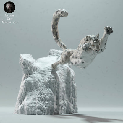 Snow Leopard 1:24 Scale Model by Animal Den | Please Read Description