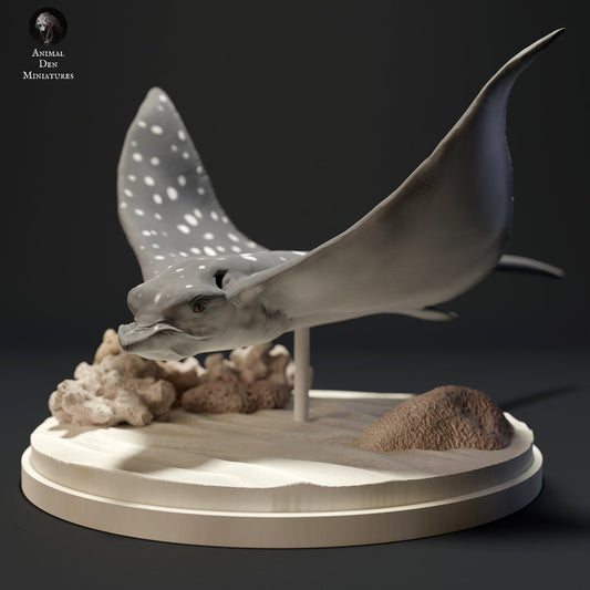 Spotted Eagle Ray 1:32 by Animal Den | Please Read Description