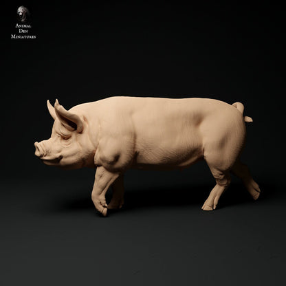 Berkshire Pigs 1:24 scale by Animal Den | Please Read Description